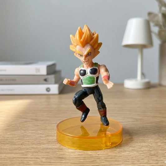 9cm Super Saiyan Vegeta figure in action pose, featuring golden hair and blue armor.